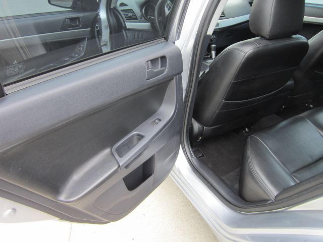 2008 Mitsubishi Lancer Dark Gray Trim And Step