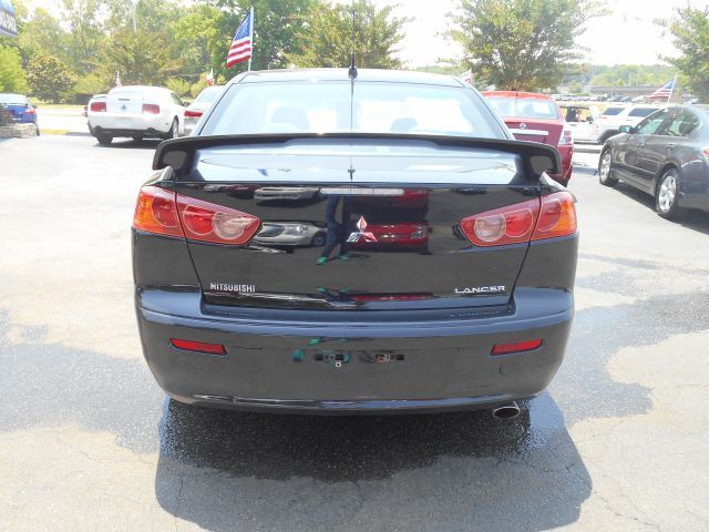 2009 Mitsubishi Lancer 29