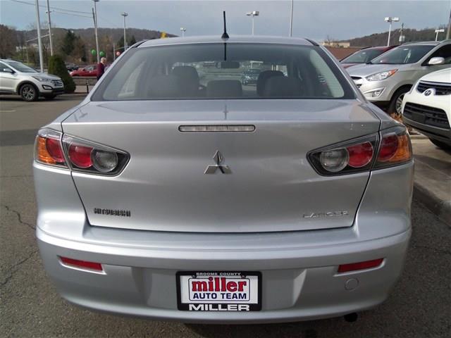 2011 Mitsubishi Lancer LW2