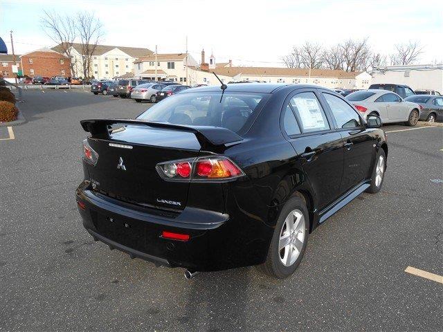 2013 Mitsubishi Lancer SE