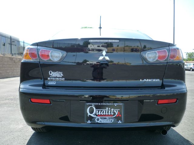 2014 Mitsubishi Lancer SE