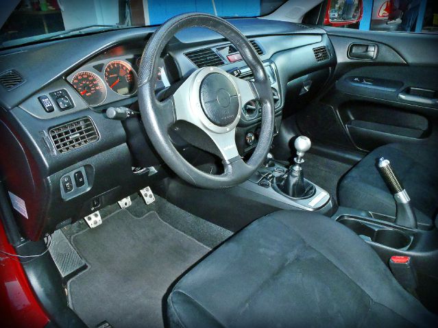 2005 Mitsubishi Lancer Evolution Unknown