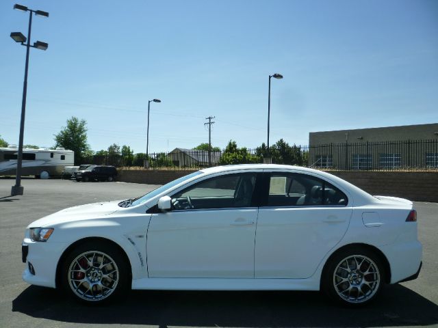 2014 Mitsubishi Lancer Evolution Unknown