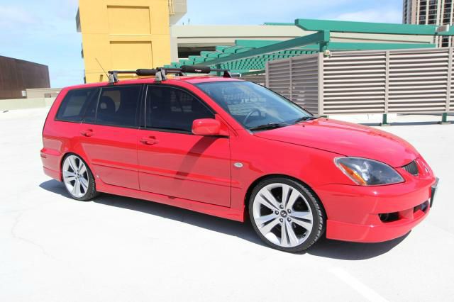 2004 Mitsubishi Lancer Sportback SE 4WD AWD SUV