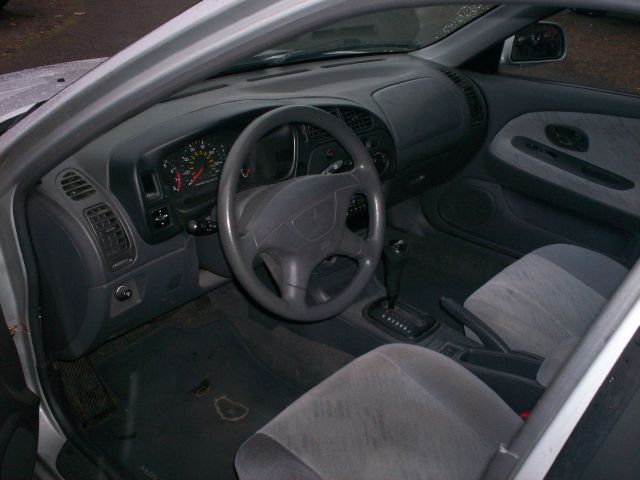 2000 Mitsubishi Mirage 4WD Ext Cab LT