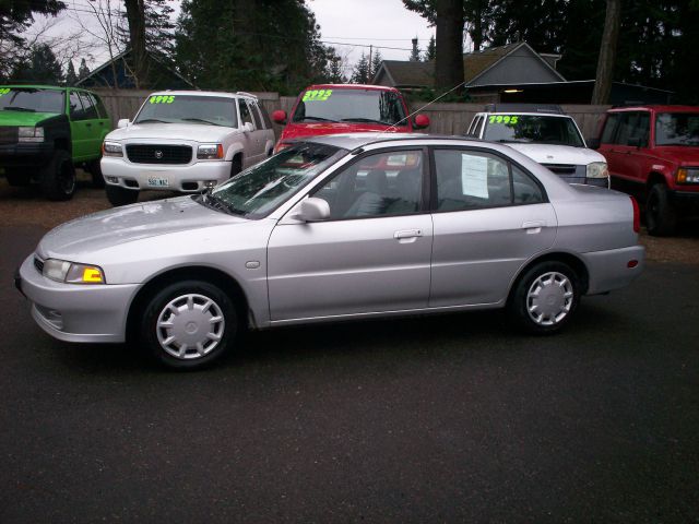 2000 Mitsubishi Mirage 4WD Ext Cab LT
