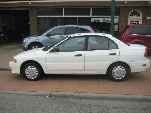 2000 Mitsubishi Mirage Quad SLT