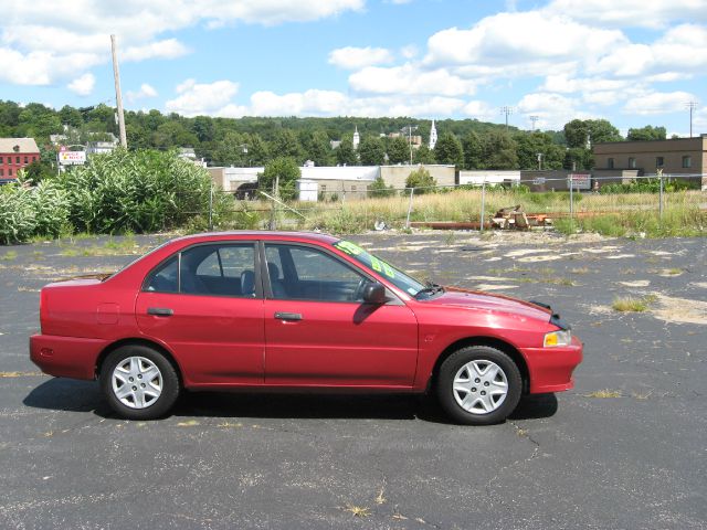 2001 Mitsubishi Mirage LW2