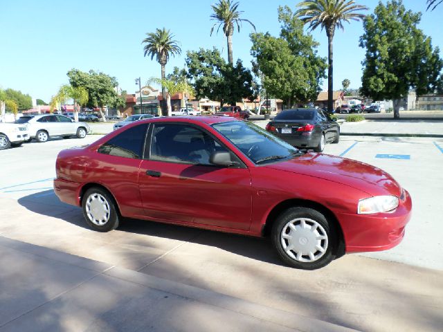 2001 Mitsubishi Mirage 4WD Ext Cab LT