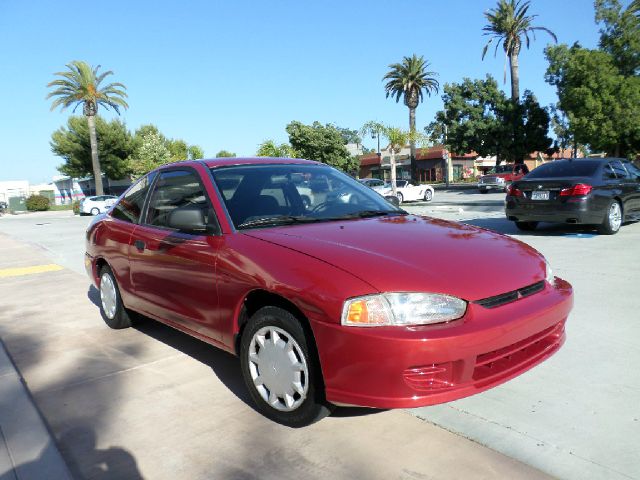 2001 Mitsubishi Mirage 4WD Ext Cab LT