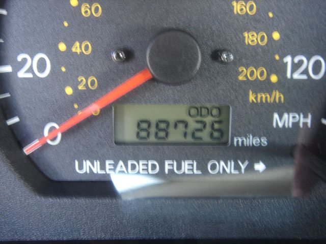 2002 Mitsubishi Mirage SEL Sport Utility 4D