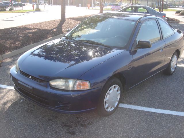 2002 Mitsubishi Mirage SEL Sport Utility 4D