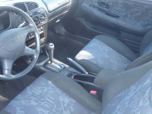 2002 Mitsubishi Mirage SEL Sport Utility 4D