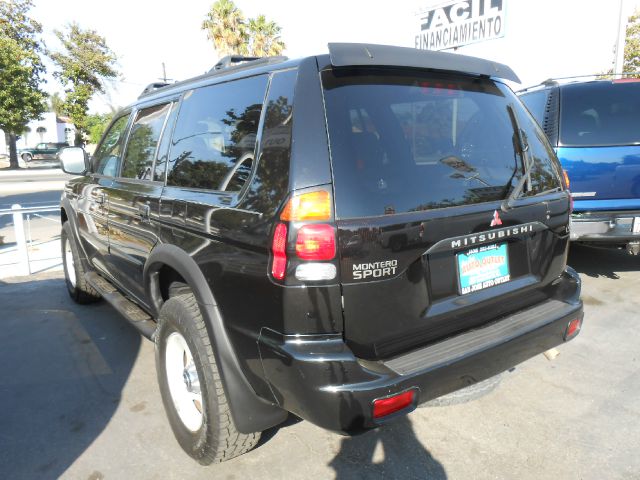 2000 Mitsubishi Montero Touring W/nav.sys