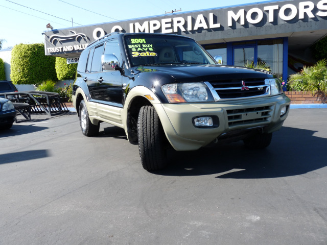 2001 Mitsubishi Montero Super