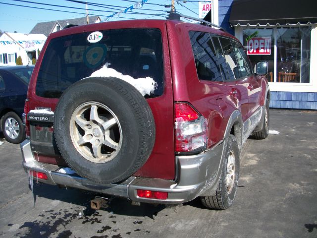 2001 Mitsubishi Montero Super