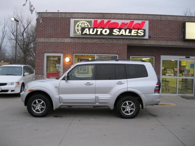 2001 Mitsubishi Montero SLT 25