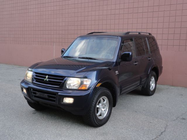 2002 Mitsubishi Montero Navigation Sunroof DVD