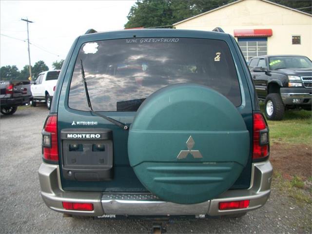 2002 Mitsubishi Montero Unknown