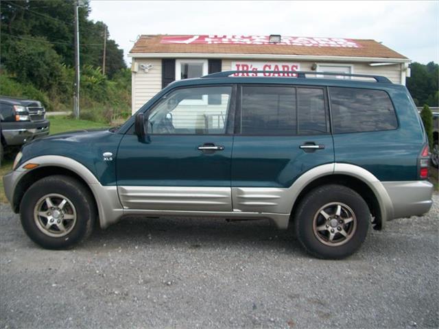 2002 Mitsubishi Montero Unknown