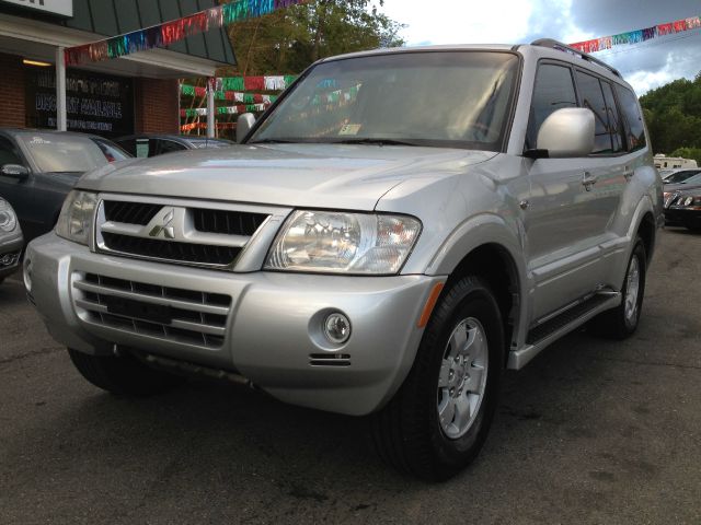 2003 Mitsubishi Montero C1500 Scottsdale