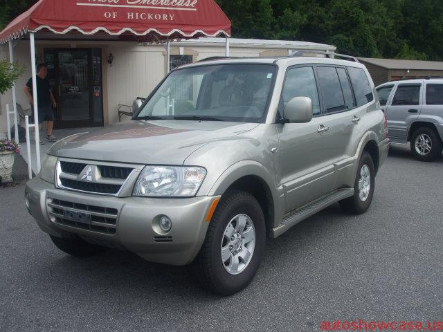 2003 Mitsubishi Montero SLT 25