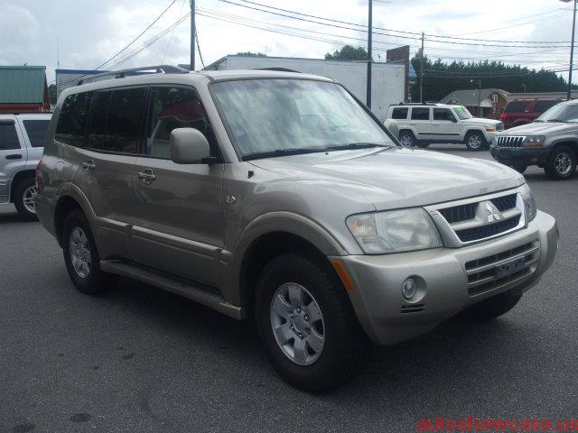2003 Mitsubishi Montero SLT 25