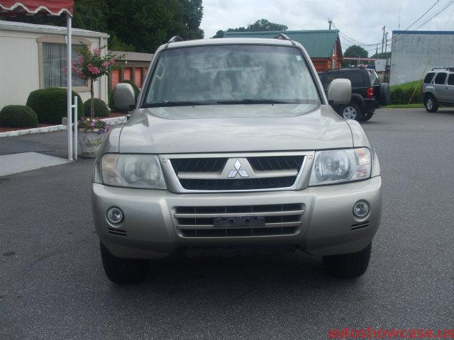 2003 Mitsubishi Montero SLT 25