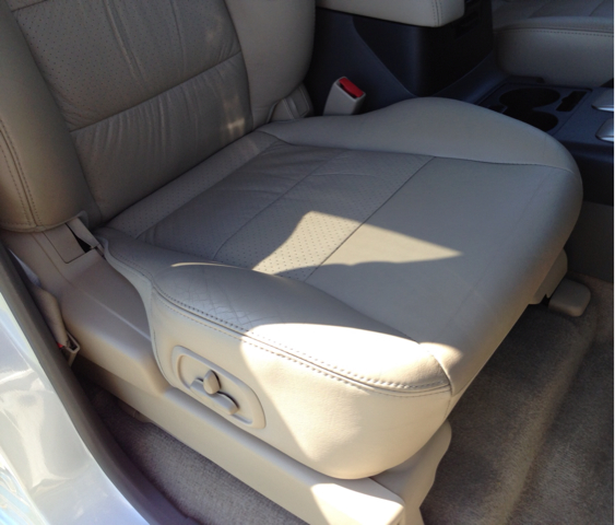 2003 Mitsubishi Montero Super