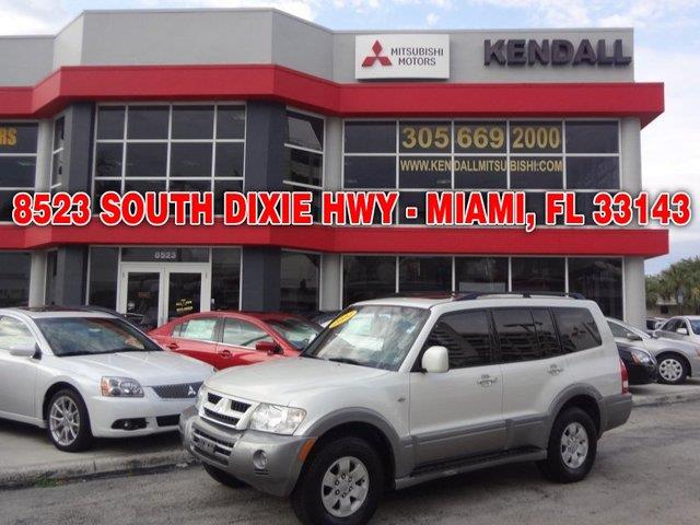 2004 Mitsubishi Montero 4DR