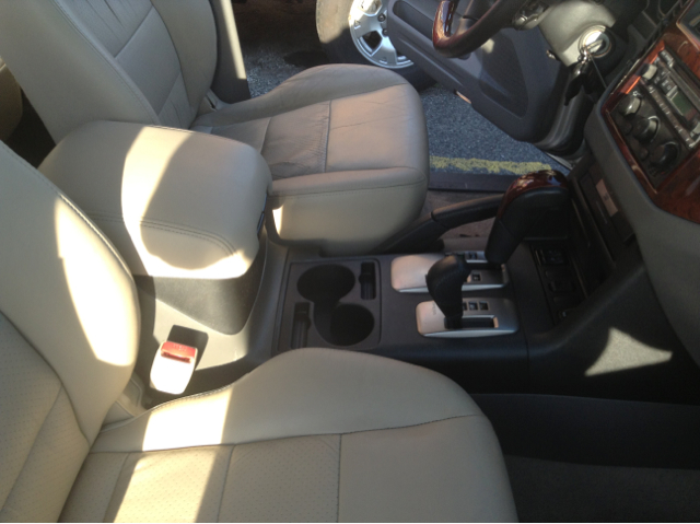 2004 Mitsubishi Montero Super