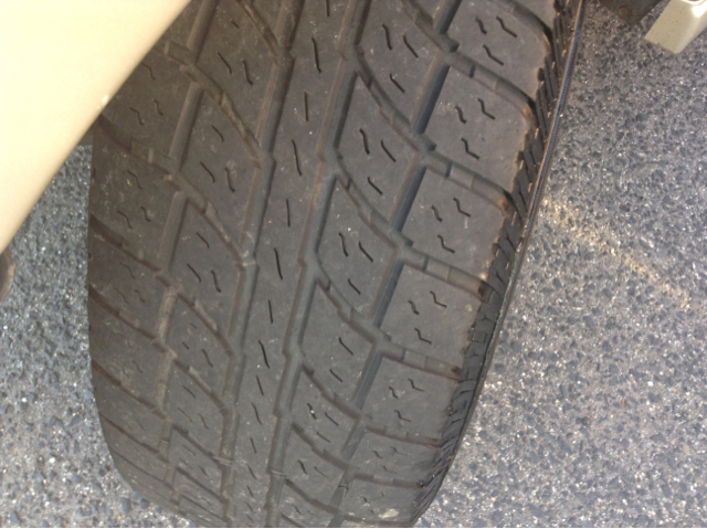 2004 Mitsubishi Montero Super