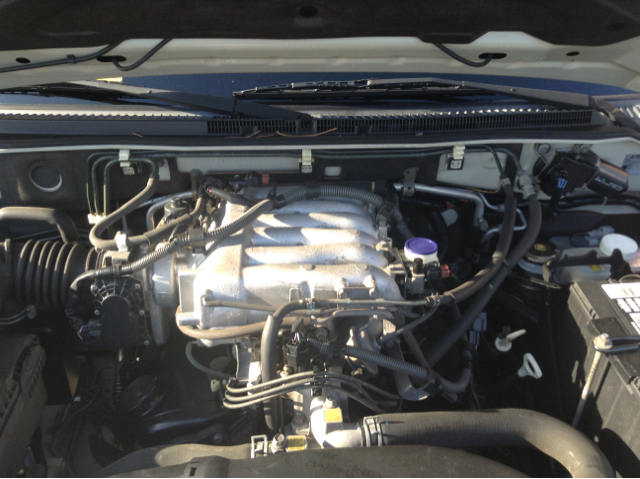 2004 Mitsubishi Montero Super