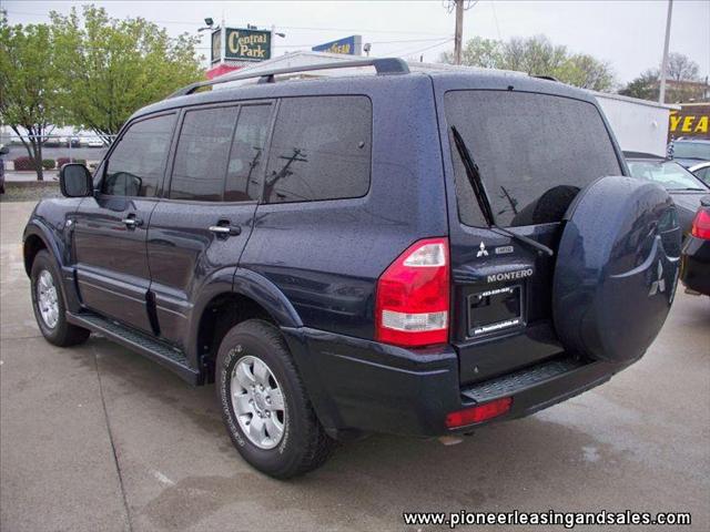 2004 Mitsubishi Montero Super
