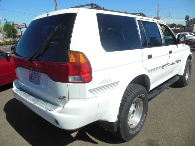 1997 Mitsubishi Montero Sport 3.2