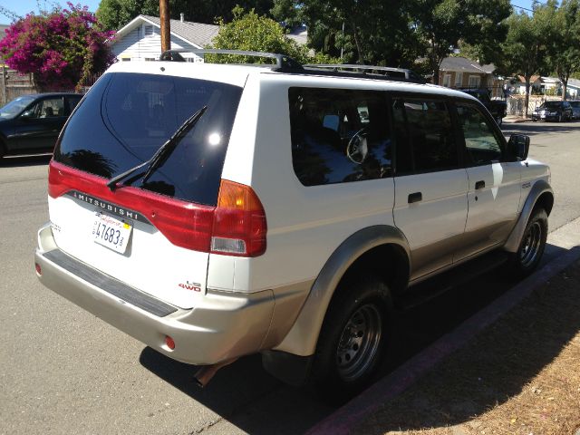 1997 Mitsubishi Montero Sport 3.2