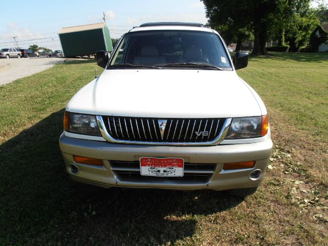 1999 Mitsubishi Montero Sport Lx3rd Row FWD