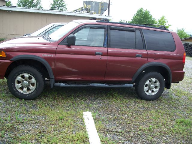1999 Mitsubishi Montero Sport 3.2