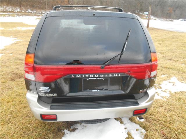 1999 Mitsubishi Montero Sport XLS
