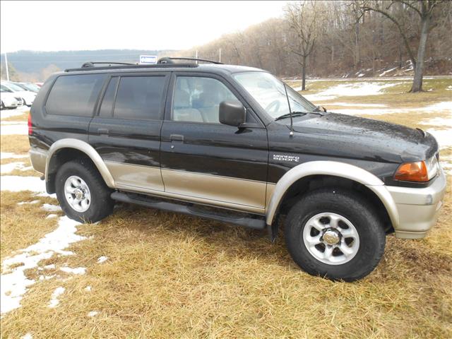 1999 Mitsubishi Montero Sport XLS