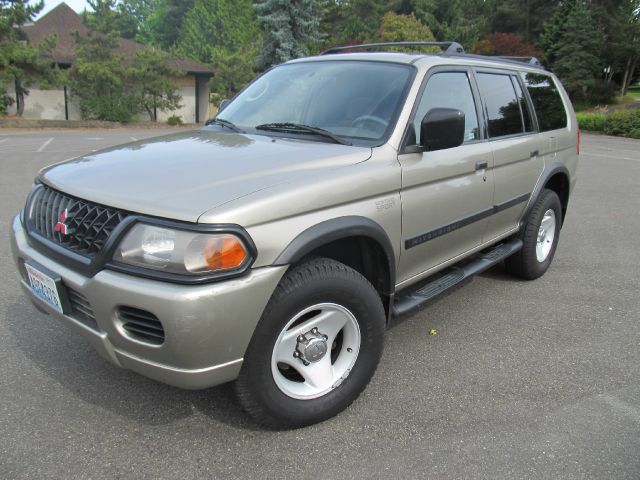 2000 Mitsubishi Montero Sport 3.2