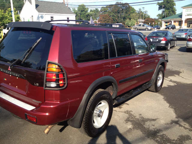 2000 Mitsubishi Montero Sport 3.2