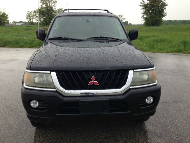 2000 Mitsubishi Montero Sport Super