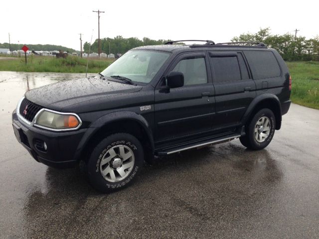 2000 Mitsubishi Montero Sport Super