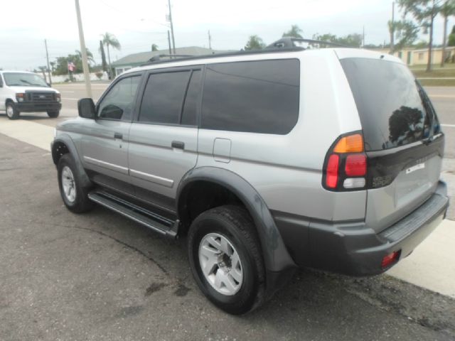 2000 Mitsubishi Montero Sport 3.2