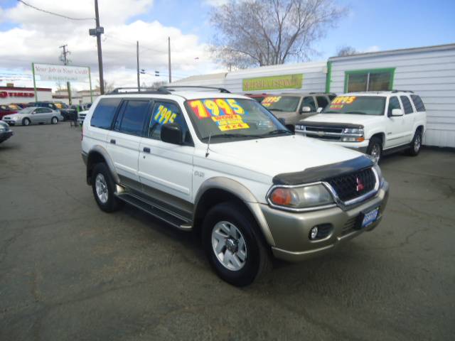 2000 Mitsubishi Montero Sport Unknown