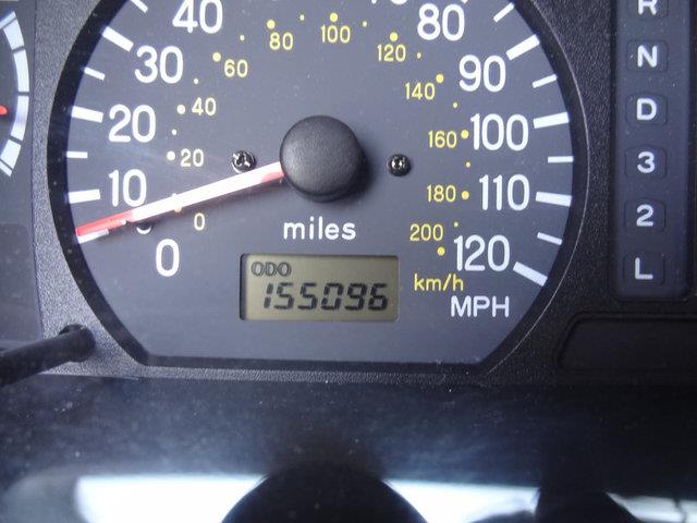 2000 Mitsubishi Montero Sport XLS