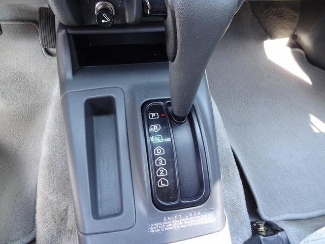 2000 Mitsubishi Montero Sport XLS