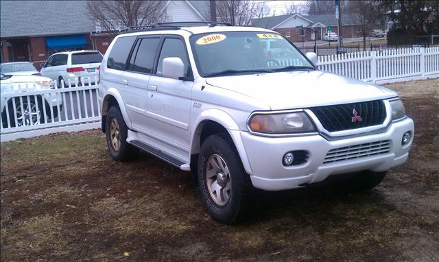 2000 Mitsubishi Montero Sport SLT 25