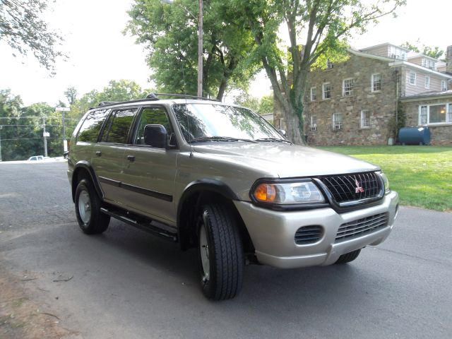 2000 Mitsubishi Montero Sport 3.0cl W/leath